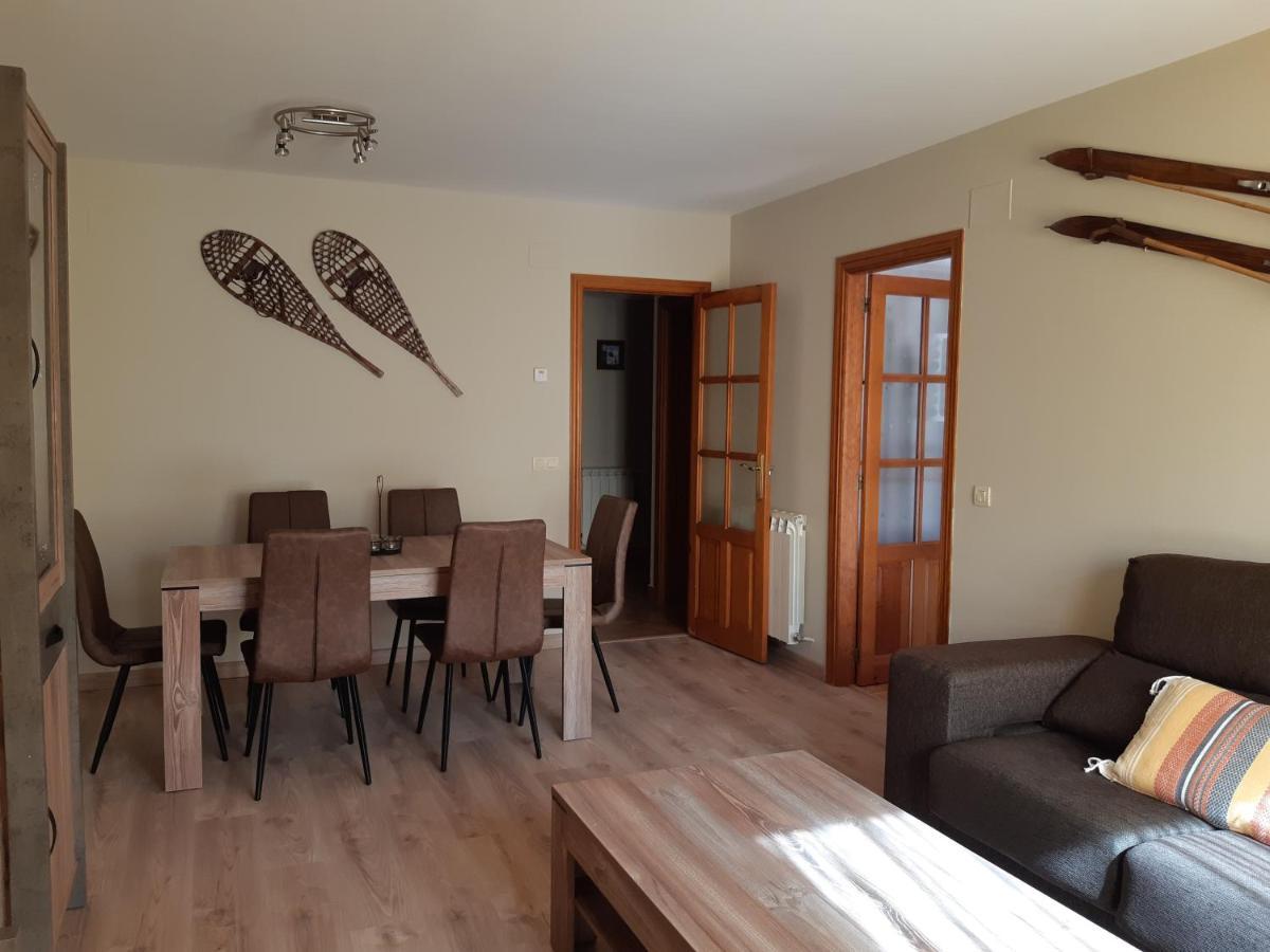 Apartamento Familiar Con Vistas Y Garage La Portiecha Appartement Sallent de Gállego Buitenkant foto